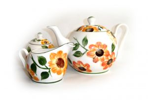 Čajové konvice: Kultura stolování zahrnuje i kvalitní přípravu čaje